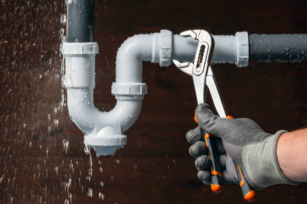 Professional Leak Detection technician working in Somerset, WI